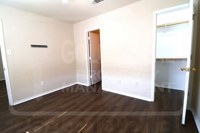 Building Photo - 1708 Spring Rose Cir