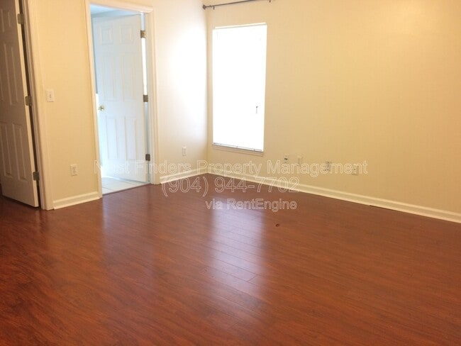 Building Photo - 3255 Abbeyfield Ln