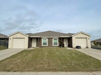 Building Photo - 3800 John Chisholm Loop