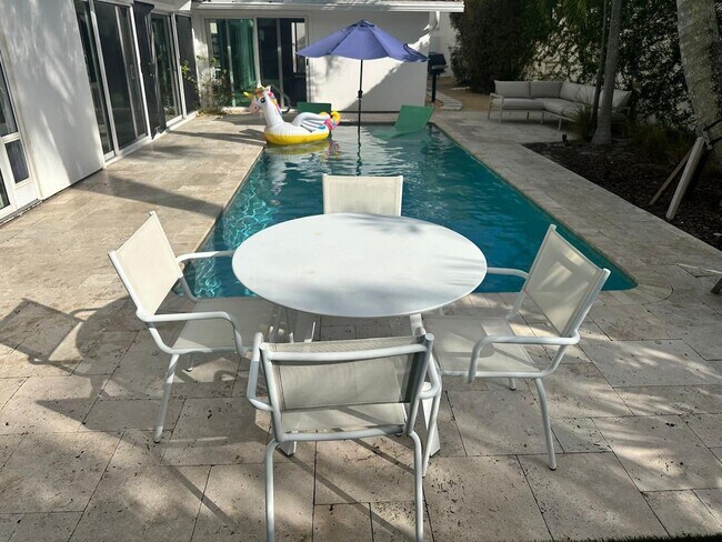 Building Photo - 103 W Sandpiper Cir