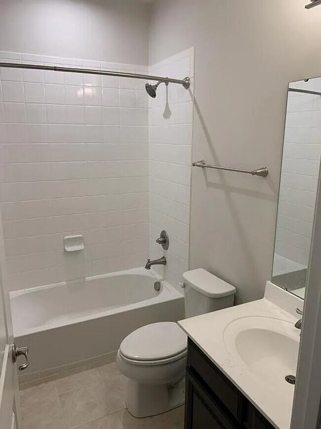 Building Photo - Modern 2BR + Office Townhome with Garage &...