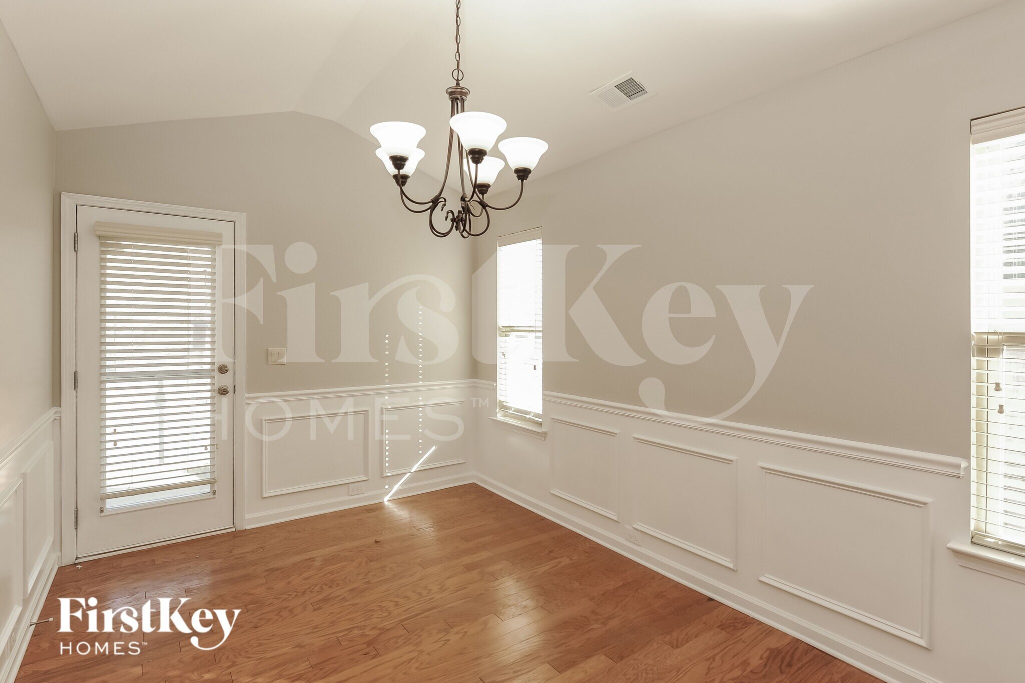 Building Photo - 432 Parkstone Dr