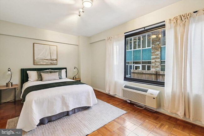 Building Photo - 3601 Wisconsin Ave NW