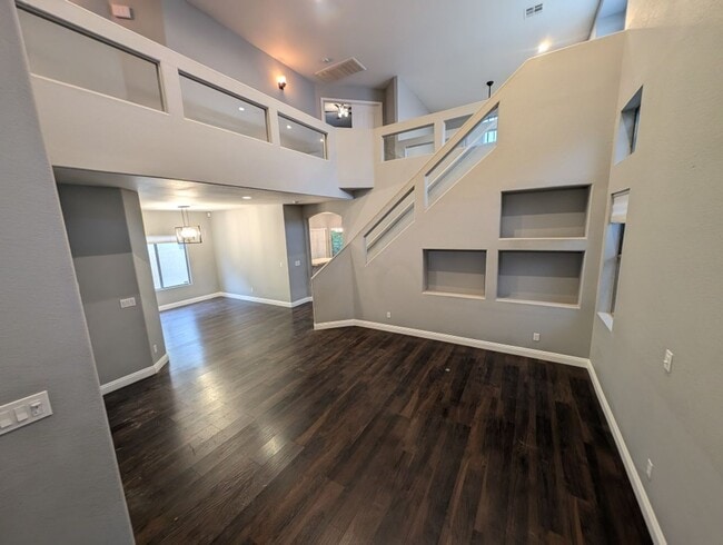Building Photo - 10465 Warwick Falls Ct