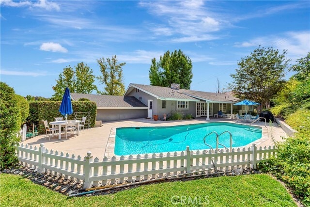 Building Photo - 3031 Anacapa Pl