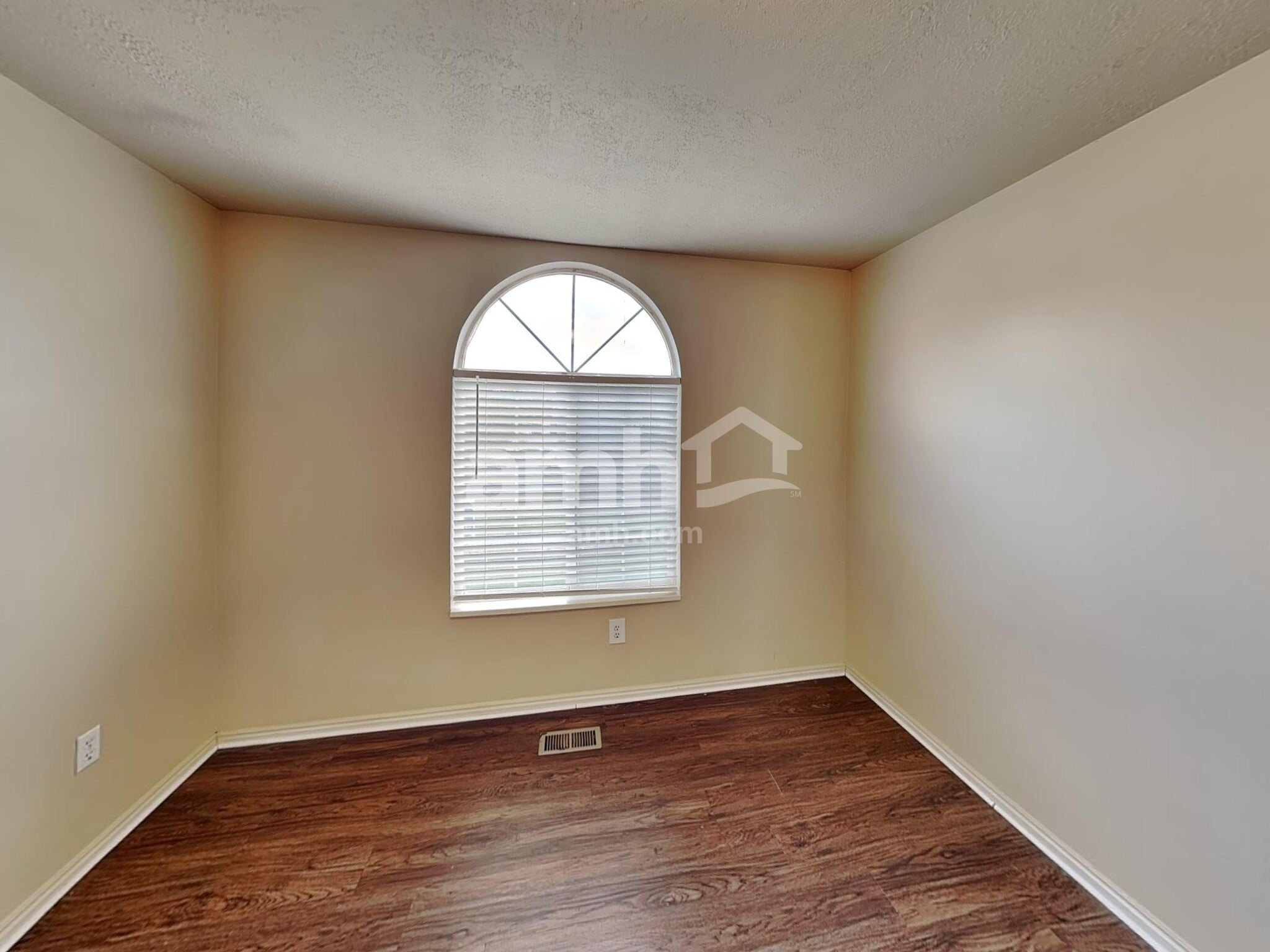 Building Photo - 3753 S 3760 W