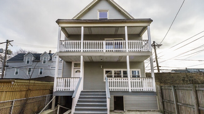 Primary Photo - 3743 W Armitage Ave