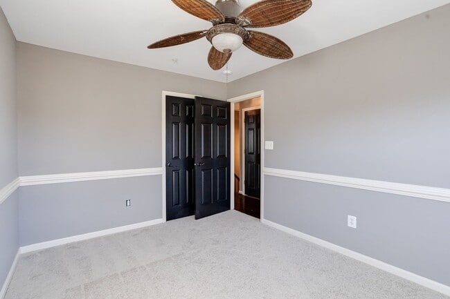 Building Photo - 1730 Bluffs Island Ct