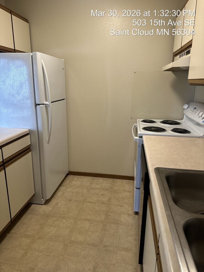 Building Photo - Two Bedroom