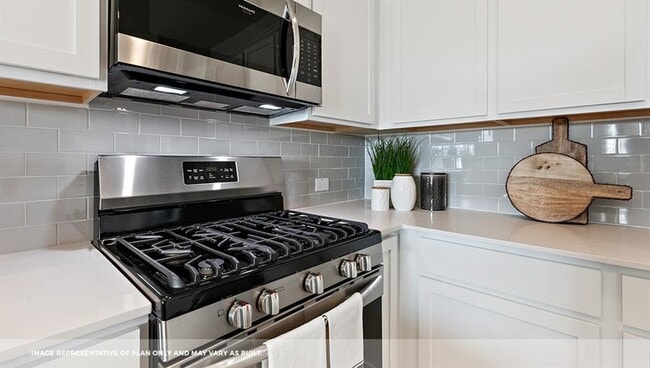 Building Photo - 3720 Niddry Dr