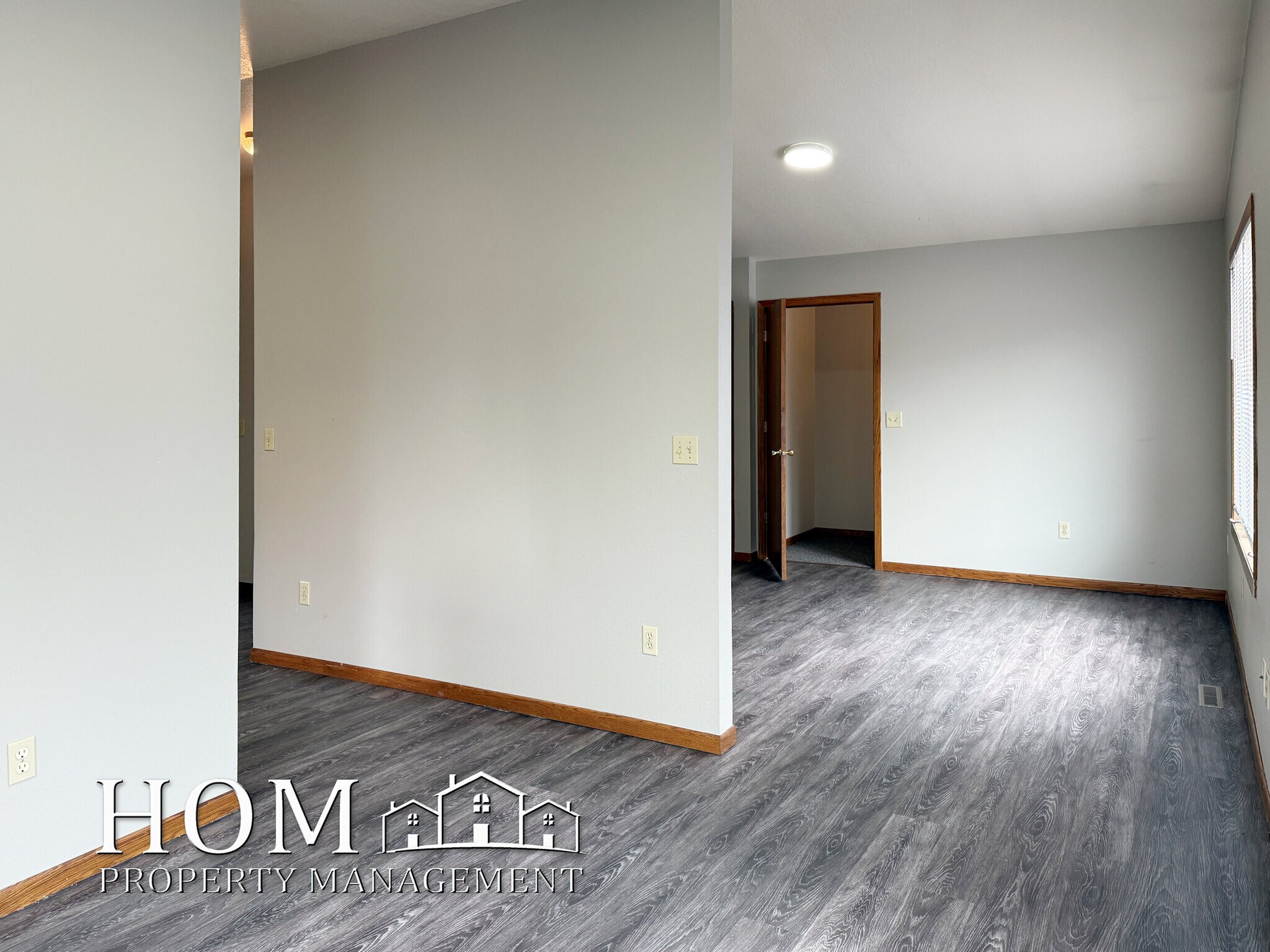 Building Photo - 320 E Lafayette St