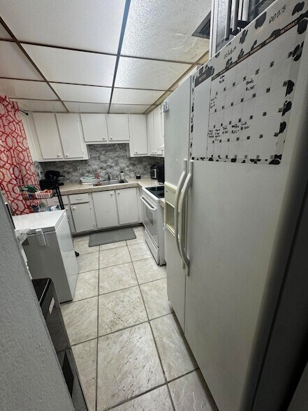 Building Photo - 502 Davis Rd