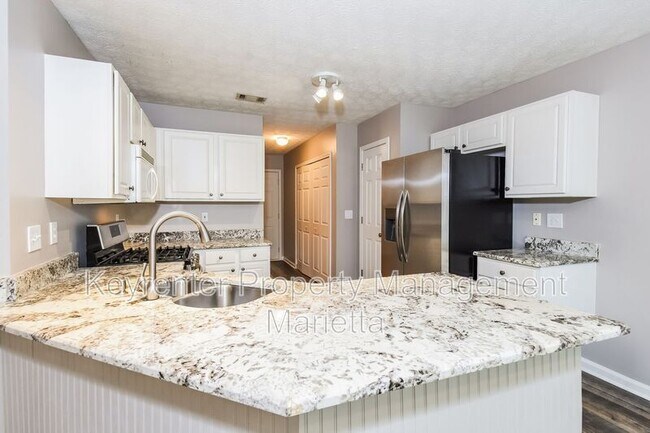 Building Photo - 1393 Treewood Trail