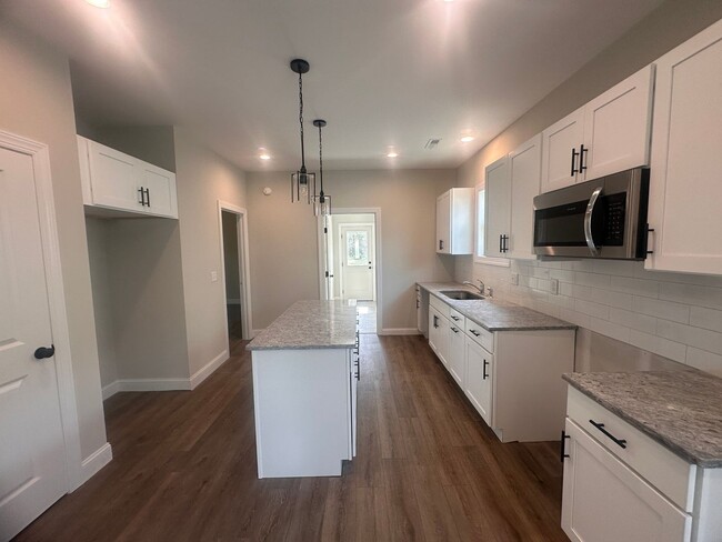 Building Photo - New Construction 3 Bedroom Home