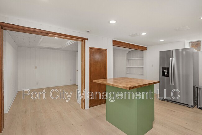 Building Photo - 3607 Bayonne Ave