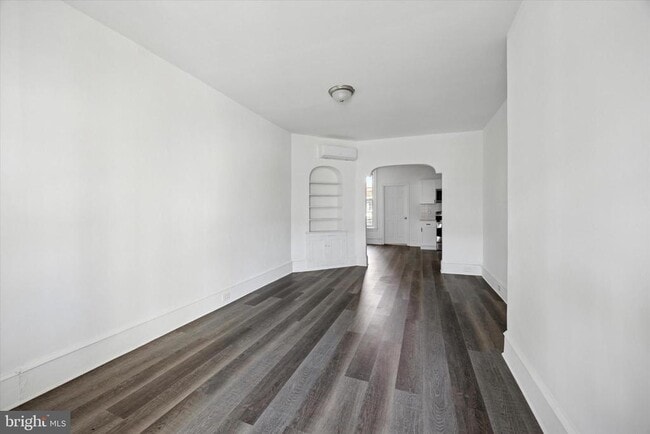Building Photo - 428 S 56th St