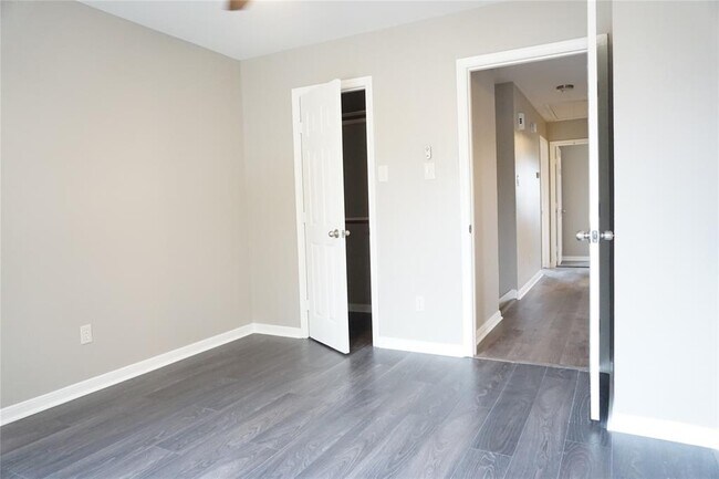 Building Photo - 18126 Almonte Ln