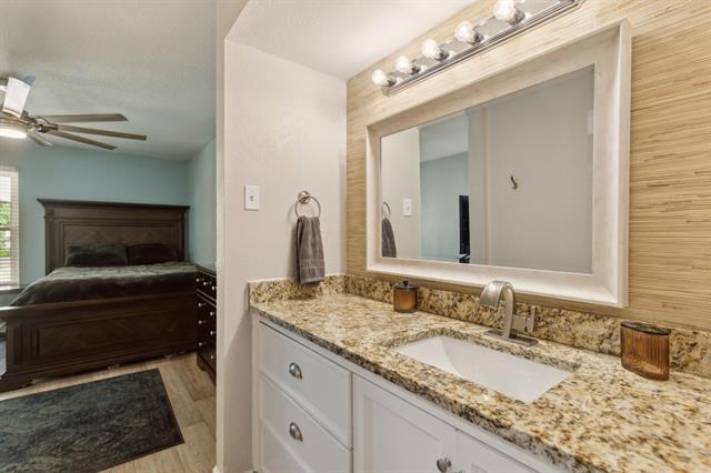 Building Photo - 724 Creekwood Ct