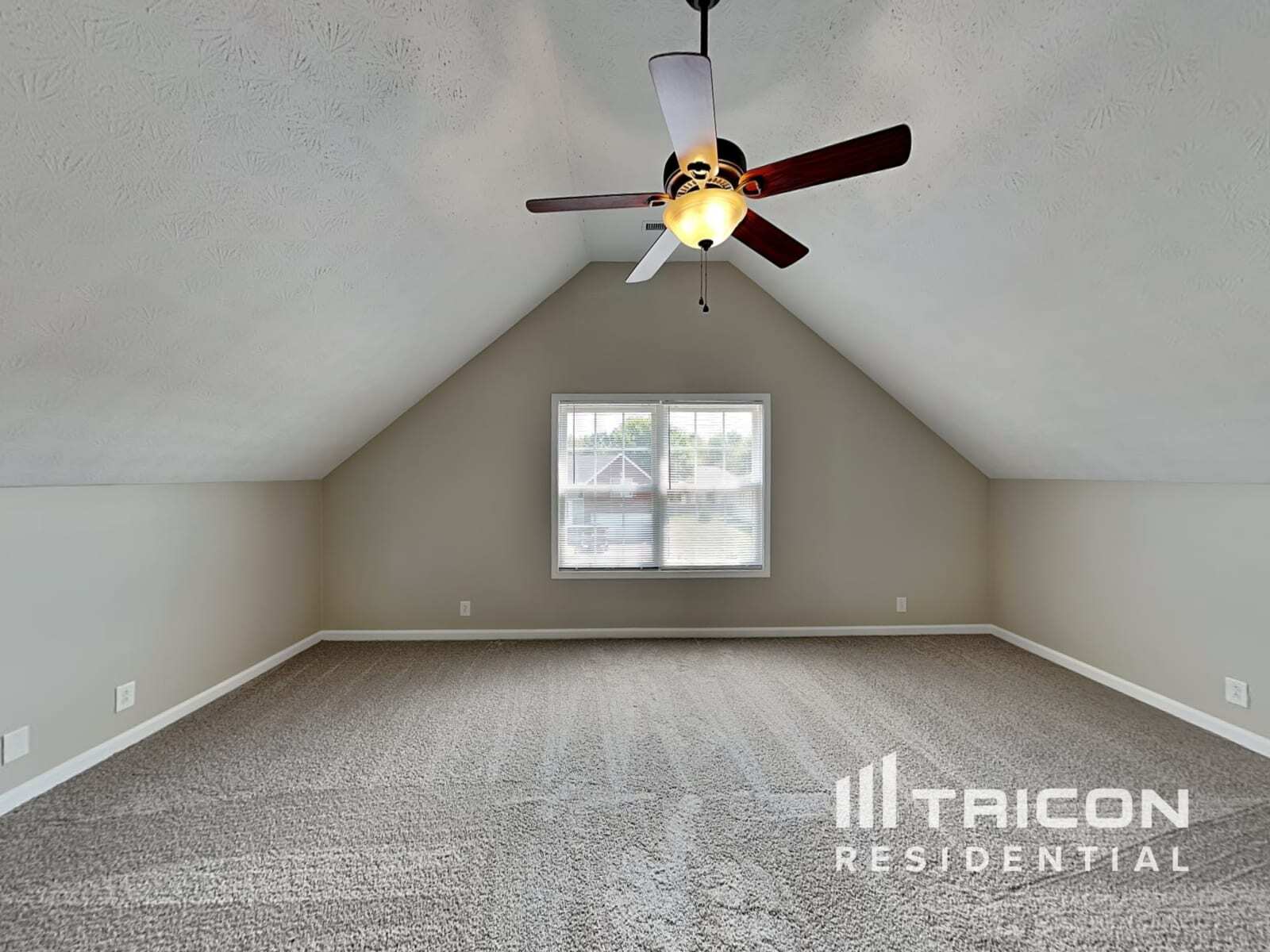 Building Photo - 325 Brandywine Ln