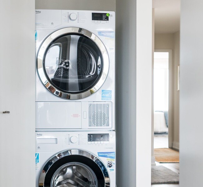 Building Photo - The Epic