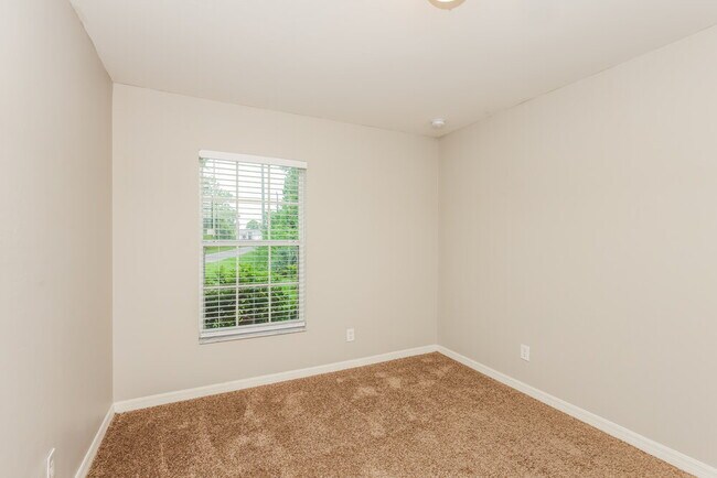 Building Photo - 2601 Darlene Pl