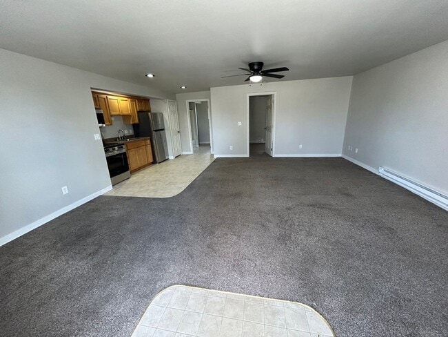Building Photo - 700-704 S Columbus Triplex - Martin