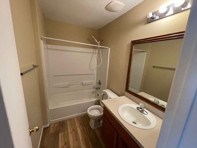 Building Photo - 8714 Sunset Pond Dr