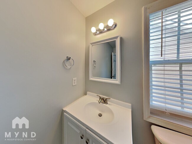 Building Photo - 4253 Beacon Crest Way