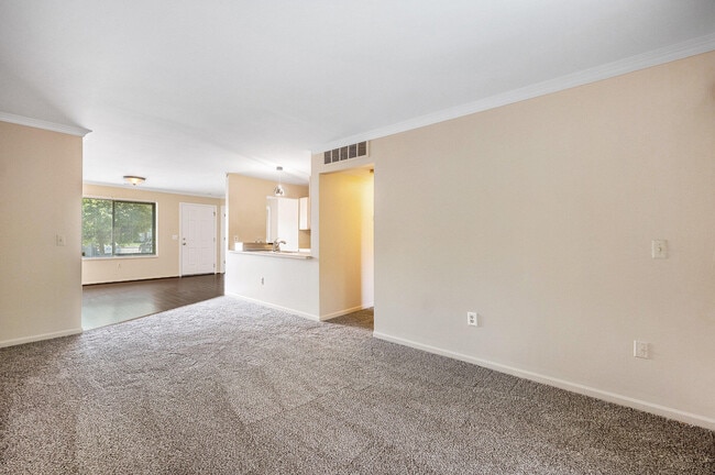 Building Photo - 30685 Hidden Pines Ln