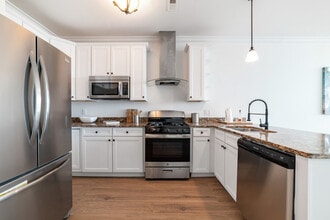 Building Photo - Residences at 1 Brown