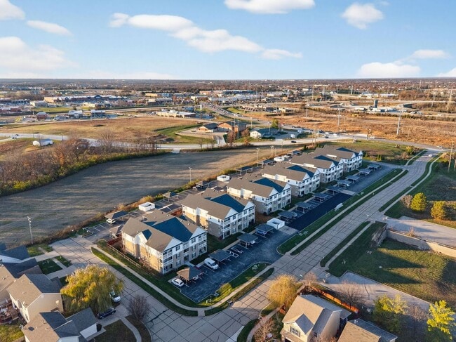 Building Photo - Available for Rent Now! Beautiful 2-Bedroom, 2-Bath Condo in a Prime Location!