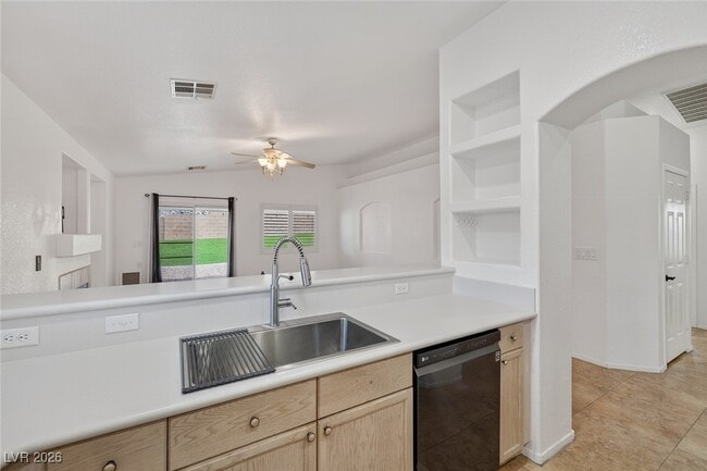 Building Photo - 226 Nautical St