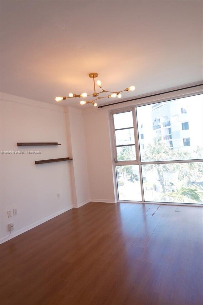 Building Photo - 2756 Day Ave