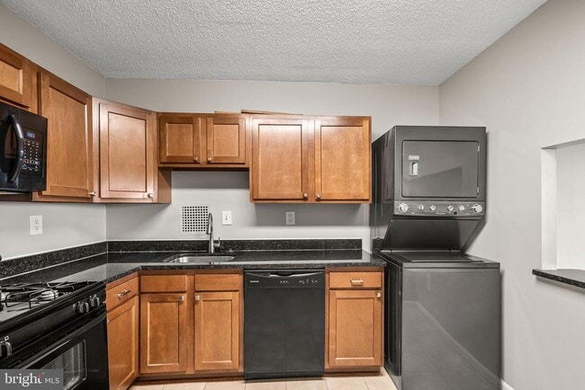 Building Photo - 3701 S George Mason Dr