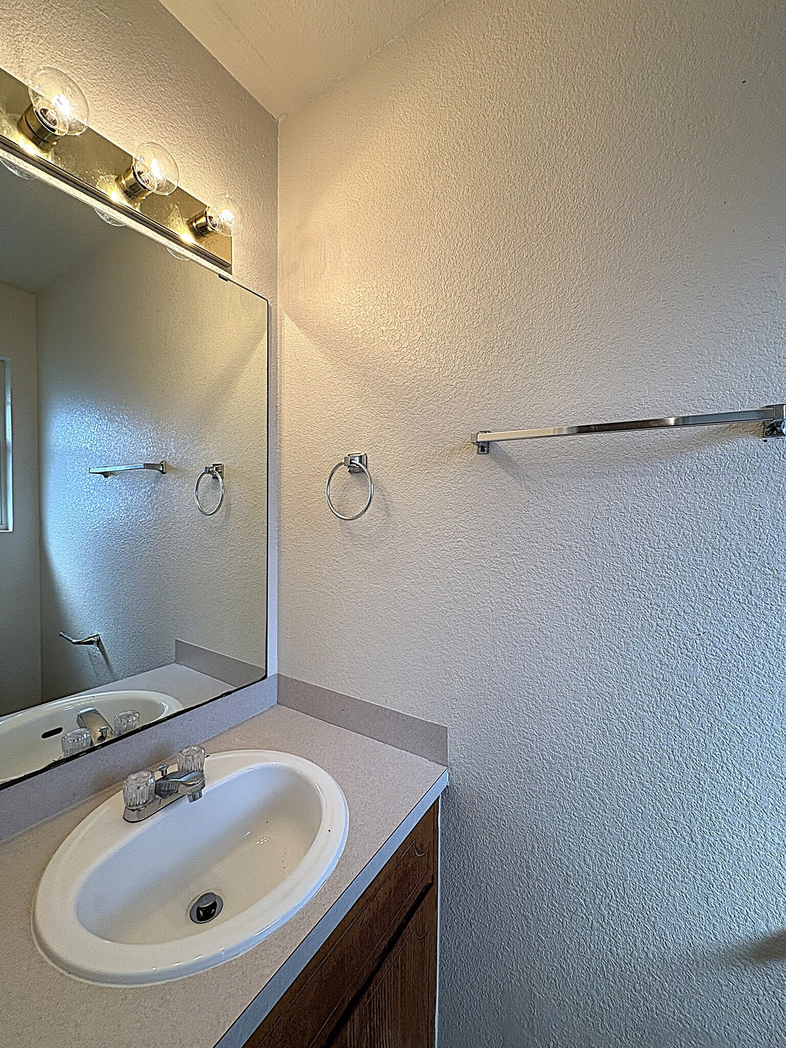 Building Photo - 4302 Sylvia Dr