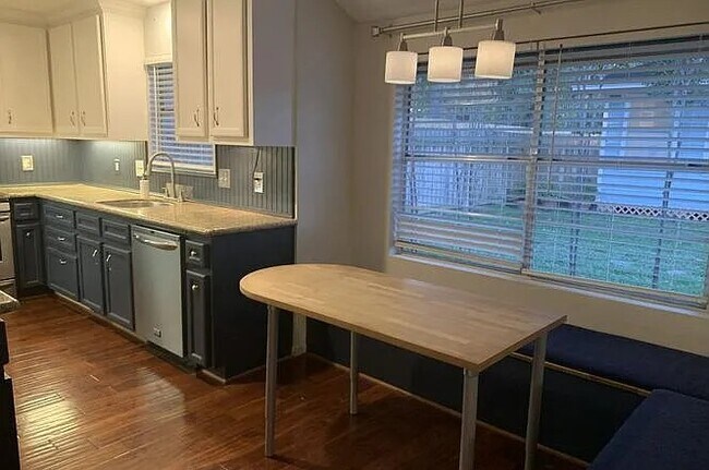 Building Photo - 6318 Leaf Arbor Dr