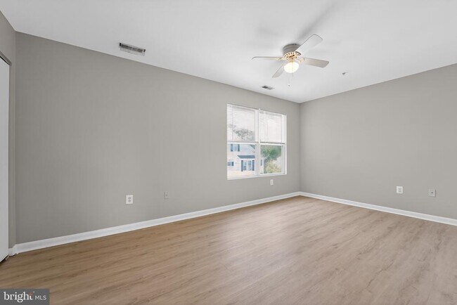 Building Photo - 4630 Warren Tree Way