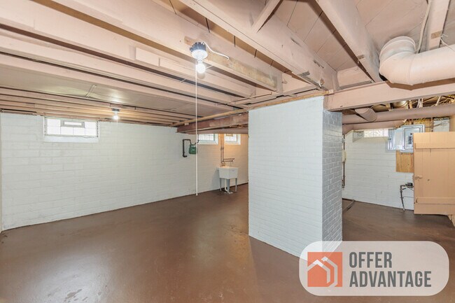 Building Photo - 3948 Delmore Rd