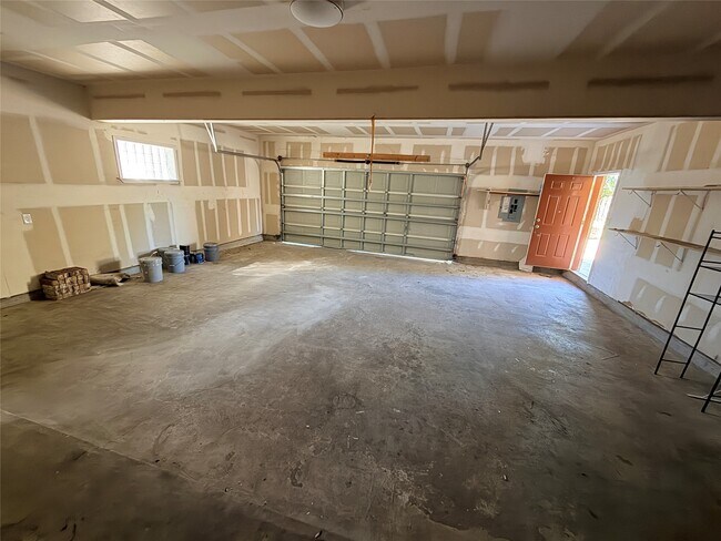 Building Photo - 12514 Safeguard St