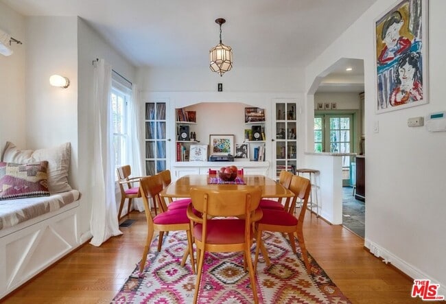 Building Photo - 2154 Willetta Ave N