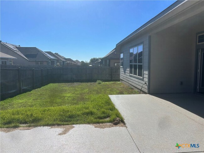 Building Photo - 1127 Kiskadee Branch Dr