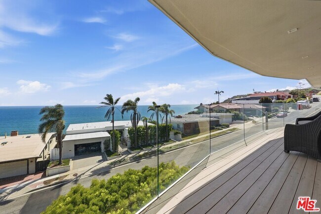 Building Photo - 18109 W Coastline Dr
