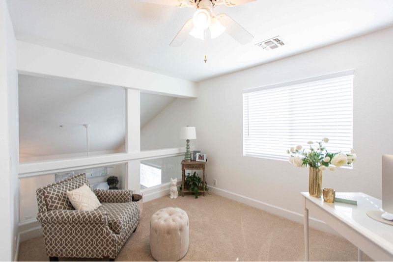 Building Photo - 15550 N Frank Lloyd Wright Blvd