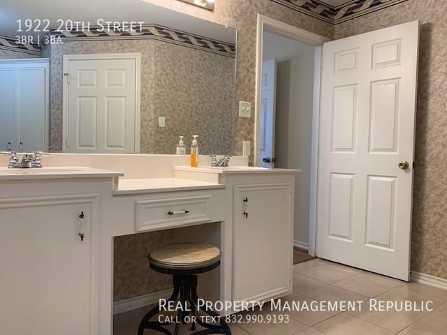 Building Photo - 1922 20th St