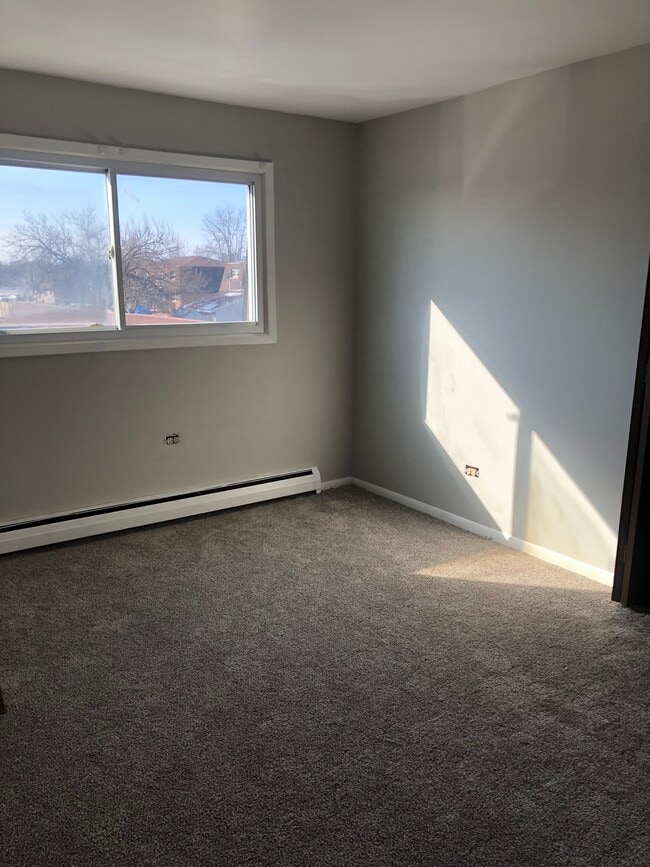 Building Photo - 140 Orchard Ct