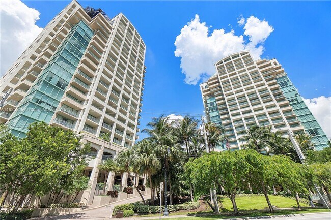 Primary Photo - 3350 SW 27th Ave