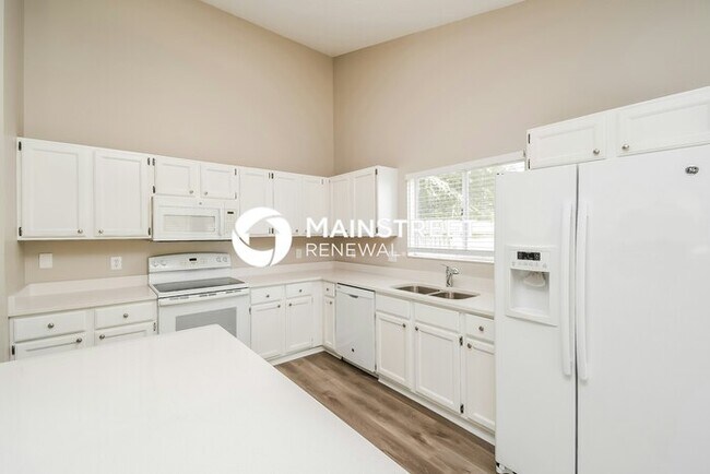 Building Photo - 3 Bedroom Pet-Friendly Home in JACKSONVILLE, FL with Main Street Renewal