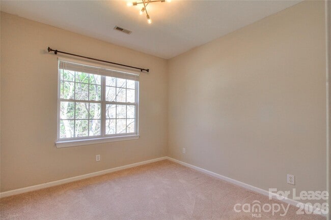 Building Photo - 8414 Bampton Dr