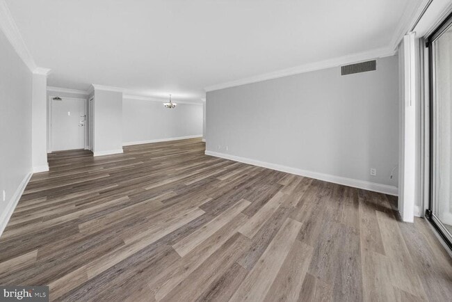 Building Photo - 4977 Battery Ln