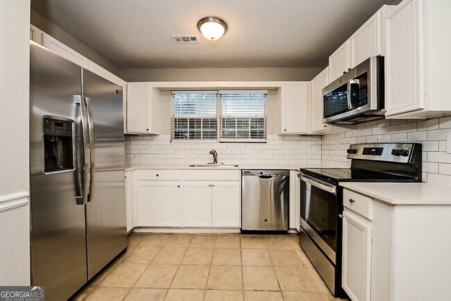 Building Photo - 1325 Carney Ct